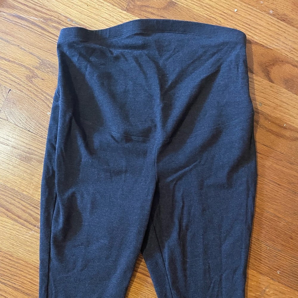 Grey maternity leggings